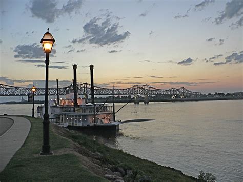 is natchez worth visiting.